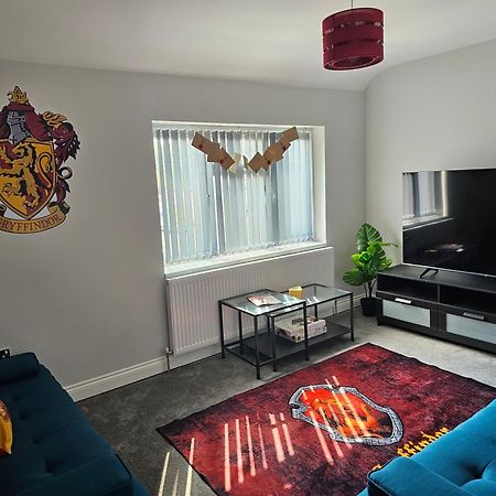 Potters Hideout- 2 Bedroom 2 Bathroom Apartment Вотфорд Екстер'єр фото